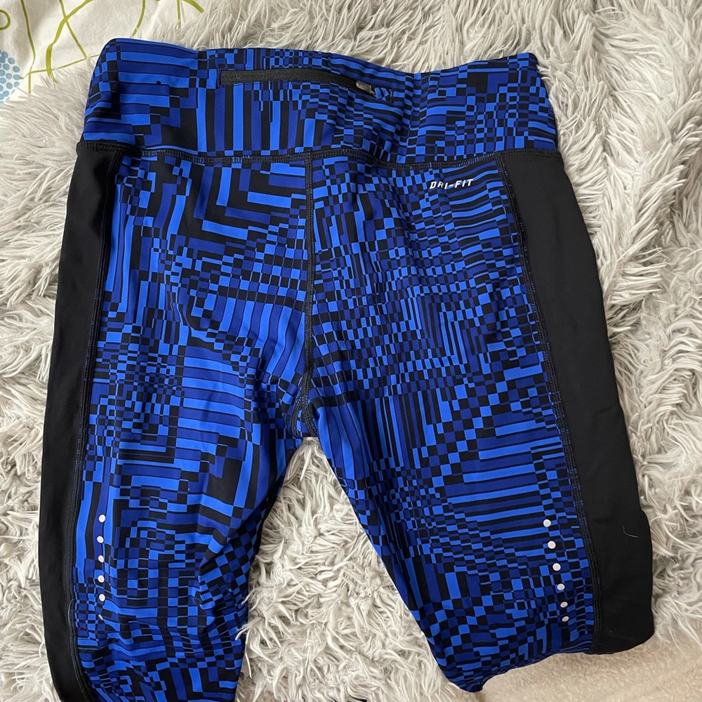 Nike leggings - Picture 3 of 3